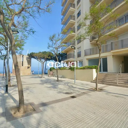 President E-13 * Platja d'Aro (Playa de Aro)